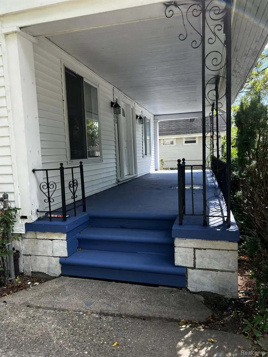 16900 Rockdale Street, Detroit, MI 48219 - #2