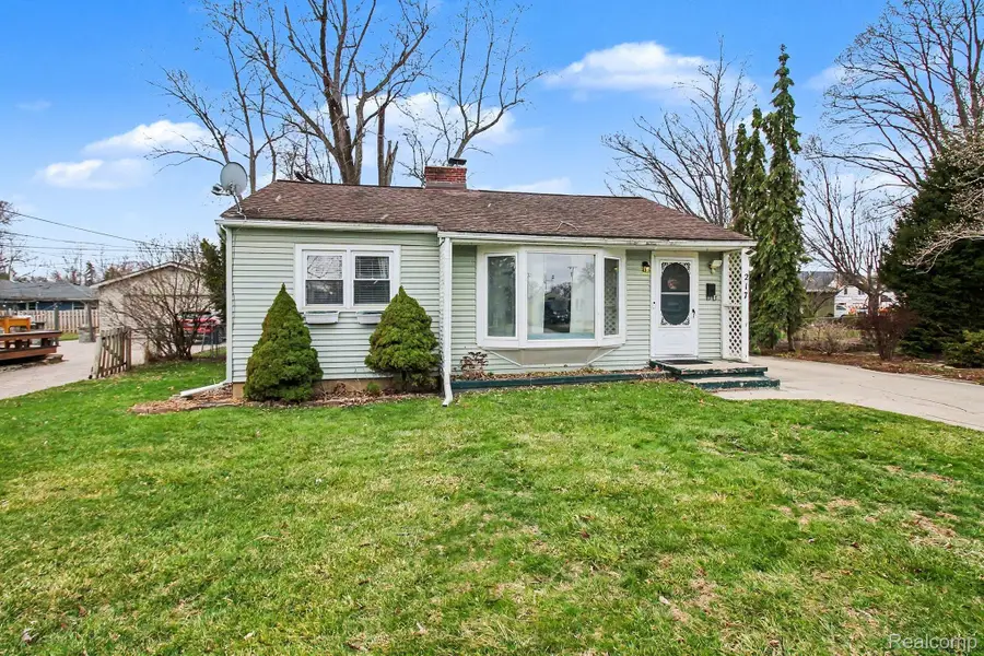 217 N 5th Street, Brighton, MI 48116 - #2