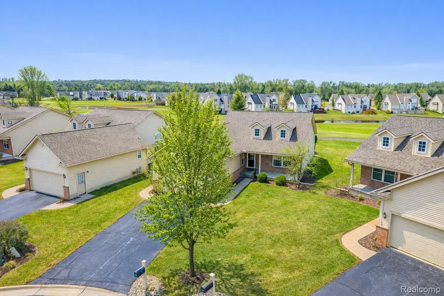 11126 Strathmore Court, Holly, MI 48439 - #2
