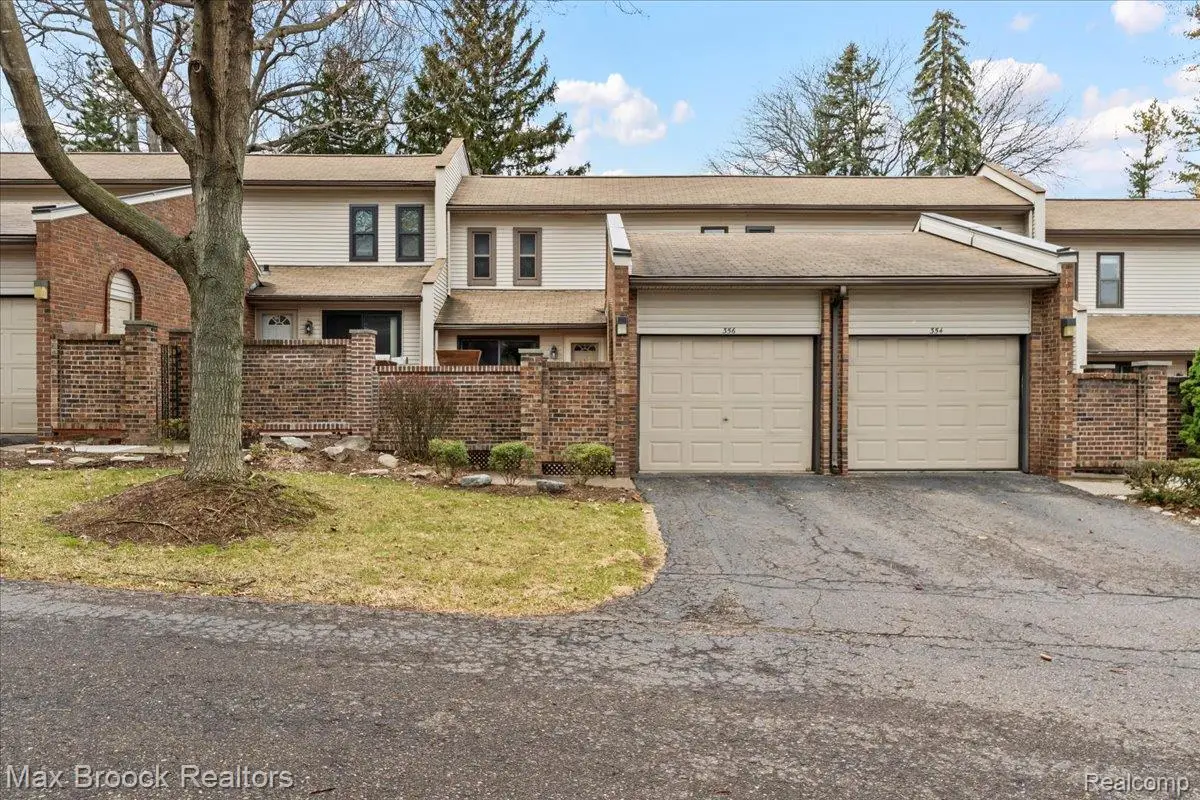 356 Willow Grove Lane, Rochester Hills, MI 48307 - #1