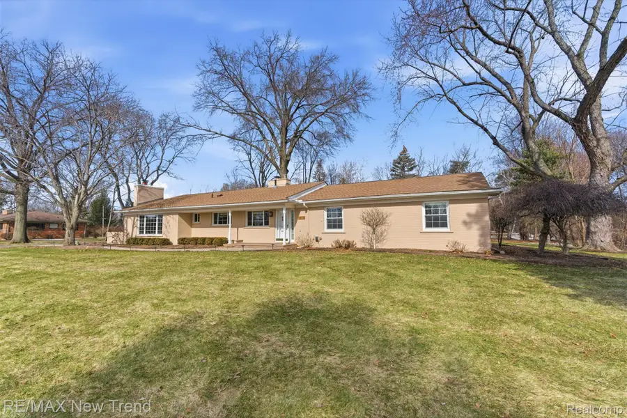 1043 Westview Road, Bloomfield, MI 48304 - #2