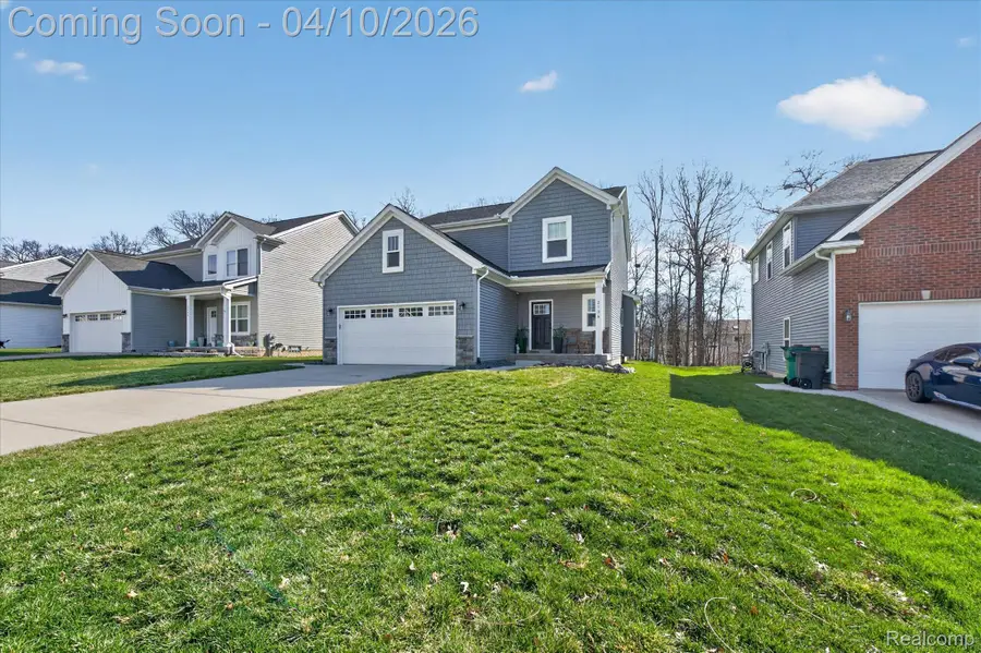 2136 Rolling Hills Drive, Holly, MI 48442 - #2