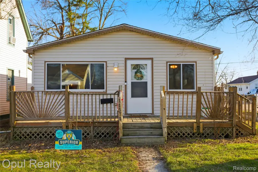 11571 Grant Street, Riverview, MI 48193 - #2