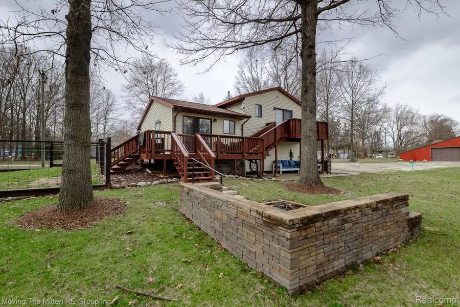 21775 Clemmons Court, Belleville, MI 48111 - #2