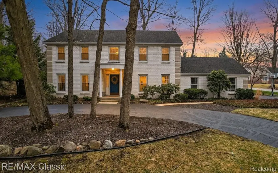 28873 Oak Point Drive, Farmington Hills, MI 48331 - #2