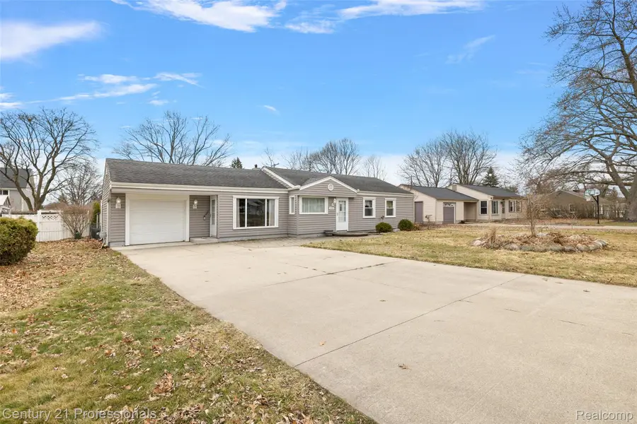 4155 Kempf Street, Waterford, MI 48329 - #2