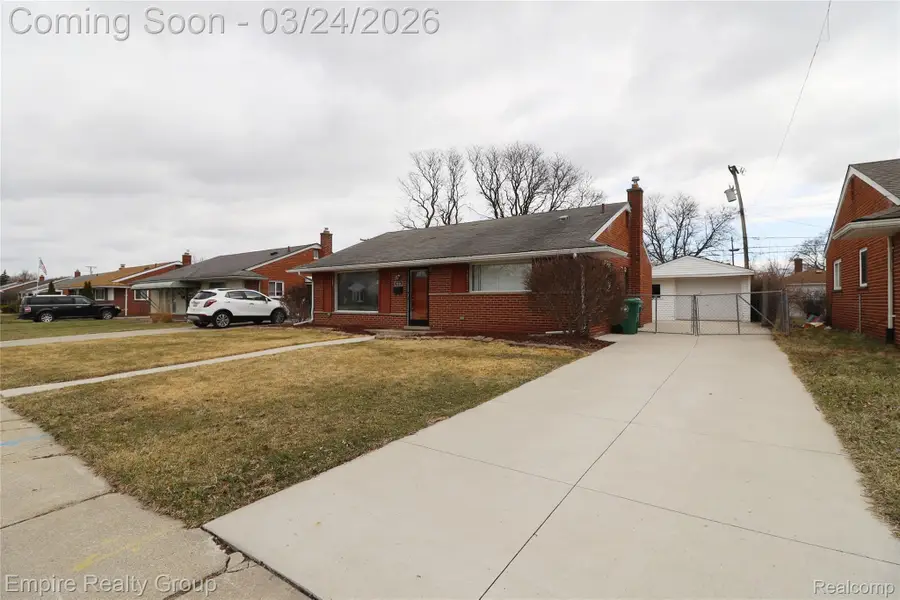 6444 Sunset Street, Garden City, MI 48135 - #2