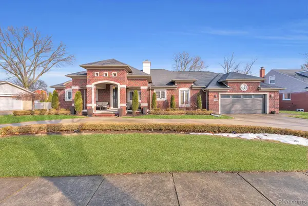 1534 N Evangeline Street, DearbornHeights, MI 48127