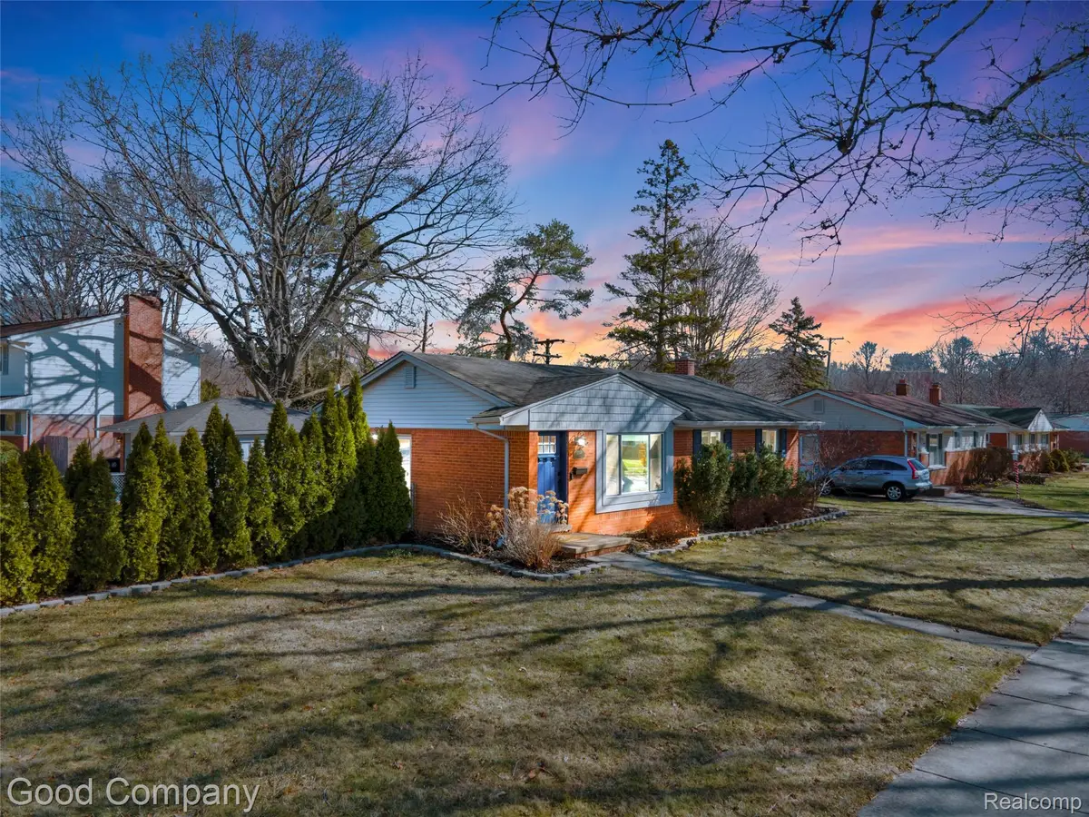 31548 Fairfax Street, Livonia, MI 48152 - #1