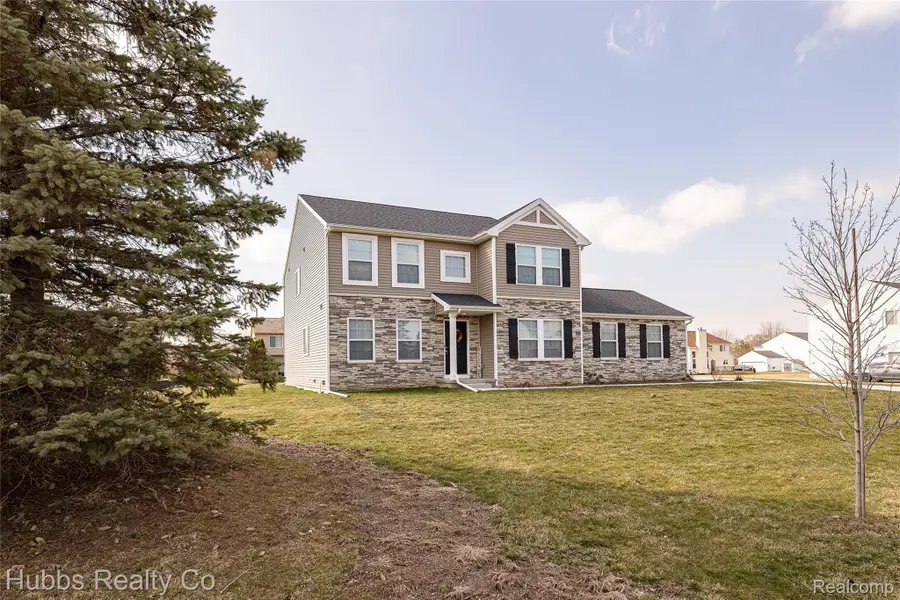 7340 Westminster Circle, Grand Blanc, MI 48439 - #2