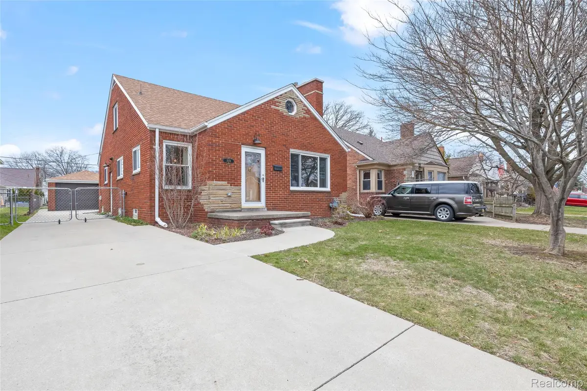 7828 Kolb Avenue, Allen Park, MI 48101 - #1