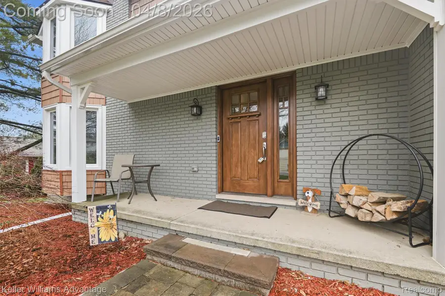 6385 Woodcrest Ridge, Clarkston, MI 48346 - #2