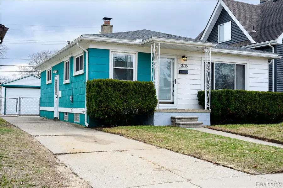 23776 Vassar Avenue, Hazel Park, MI 48030 - #2