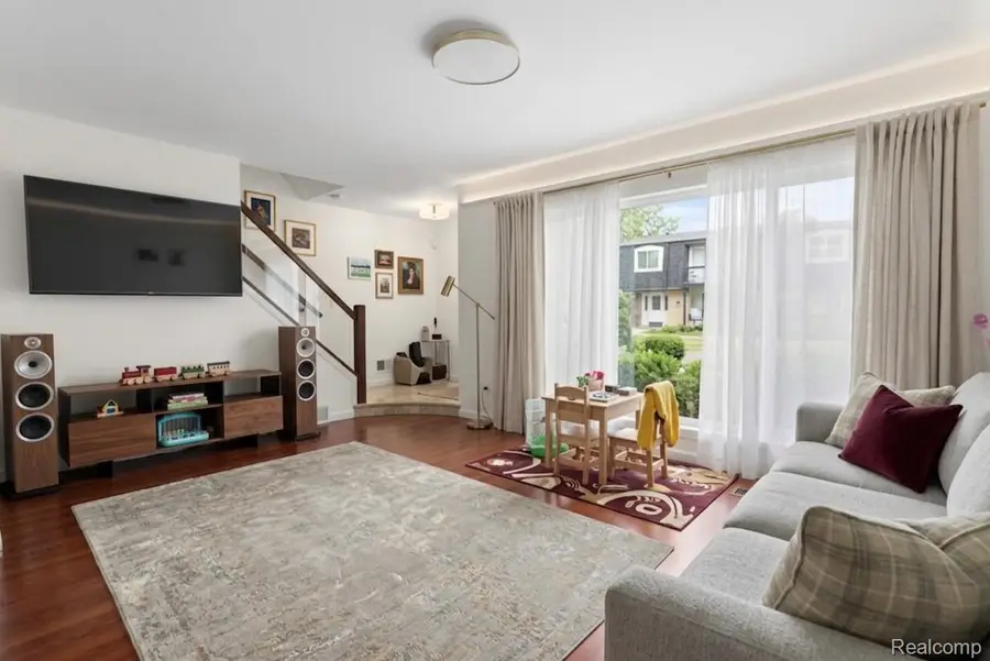 29876 City Center Drive #4, Warren, MI 48093 - #2