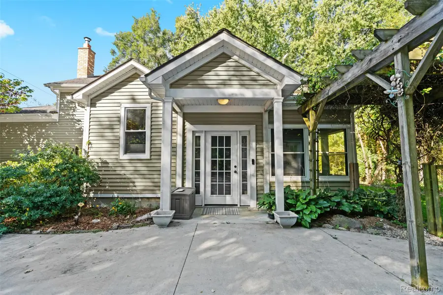 9669 Hadley Road, Clarkston, MI 48348 - #3