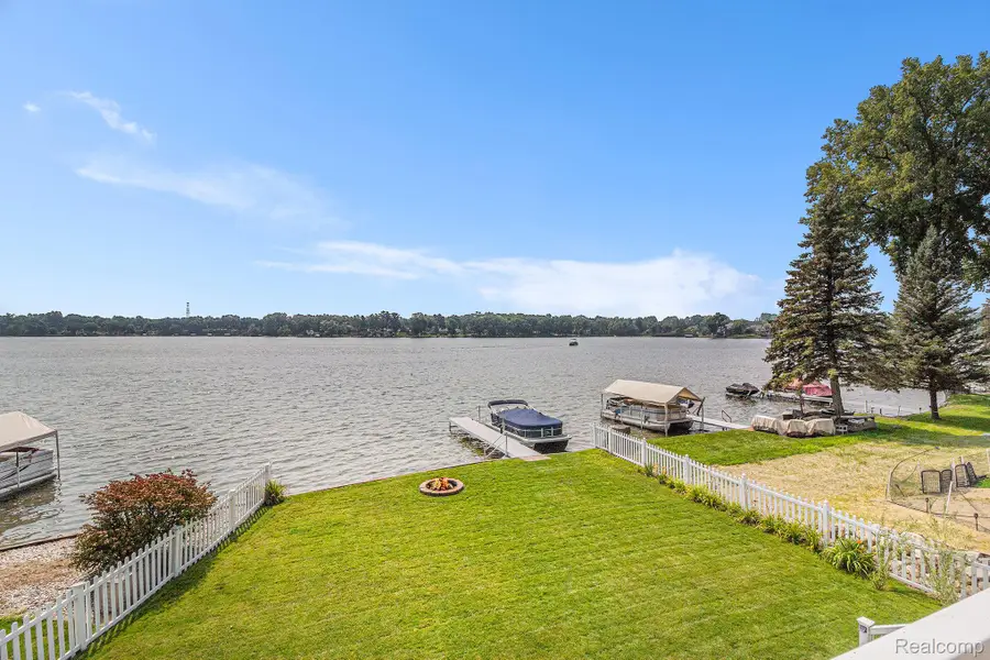 3174 Nisbet Road, Pinckney, MI 48169 - #3