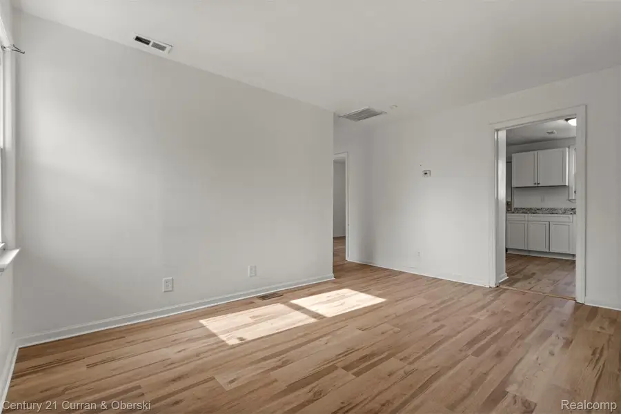 18777 Kingsville Street, Harper Woods, MI 48225 - #3