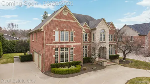 3879 Teakwood Lane, RochesterHills, MI 48309