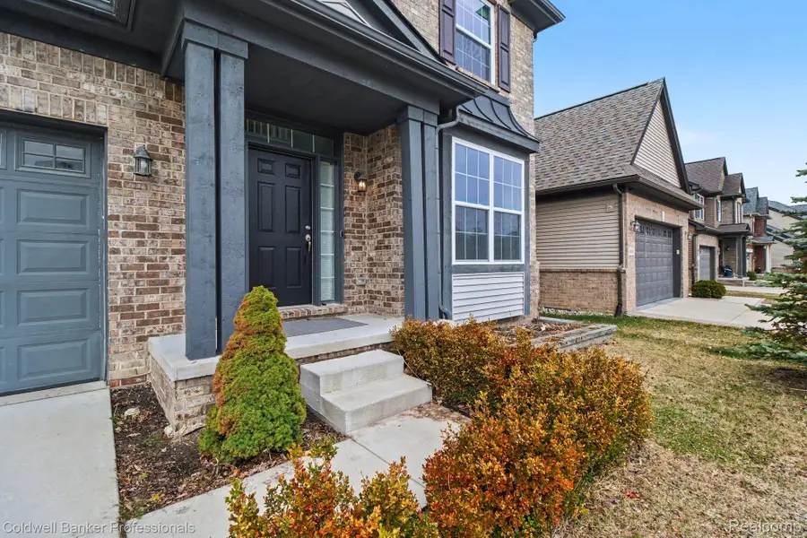 4817 W Stonegate Circle, Orion, MI 48359 - #3