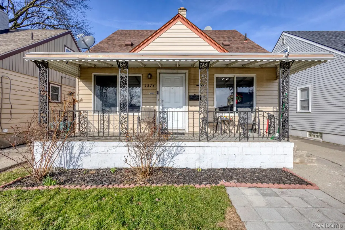 2374 Detroit Avenue, Lincoln Park, MI 48146 - #1