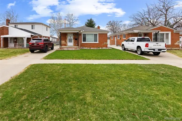 4692 Mckinley Street, DearbornHeights, MI 48125