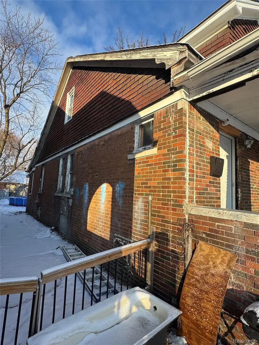 18709 Fairport Street, Detroit, MI 48205 - #2