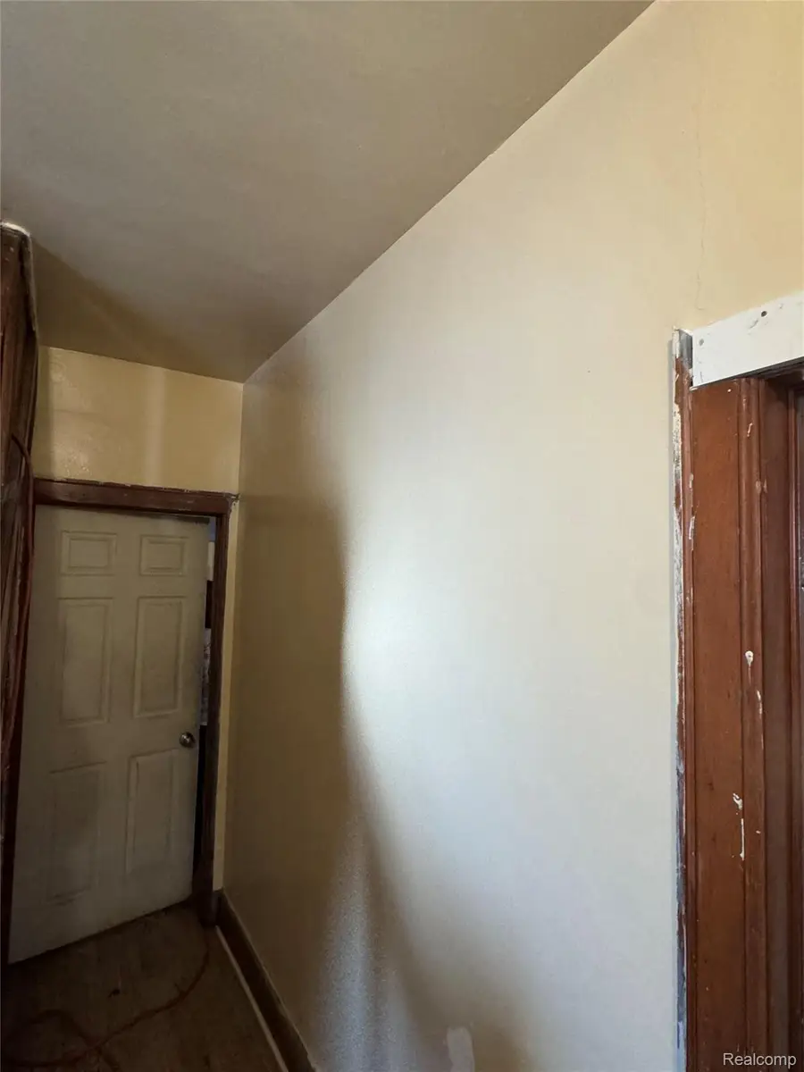 18709 Fairport Street, Detroit, MI 48205 - #3