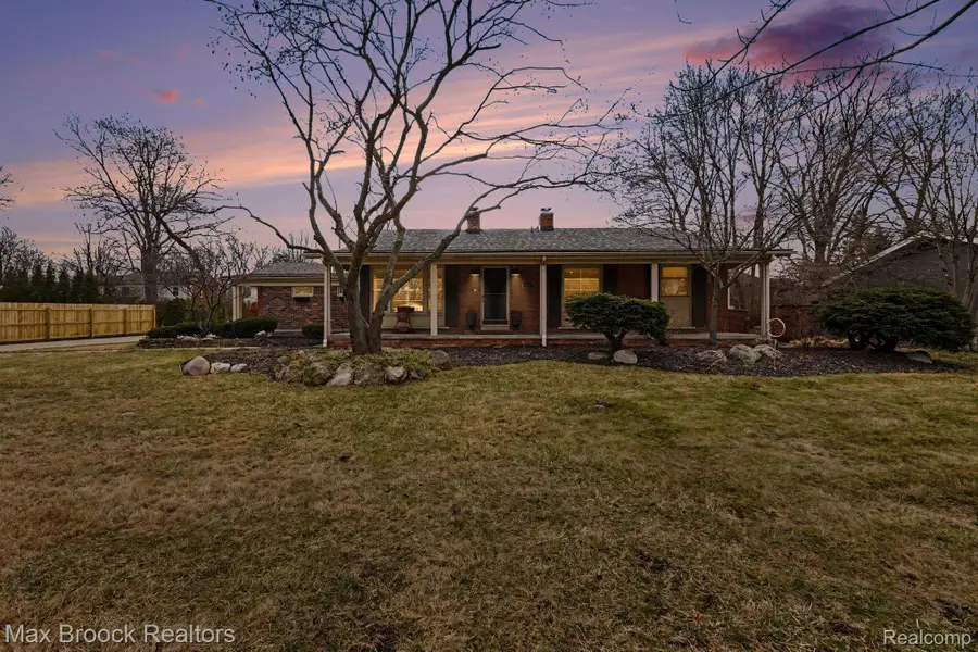 3436 Paddington Drive, Troy, MI 48084 - #3