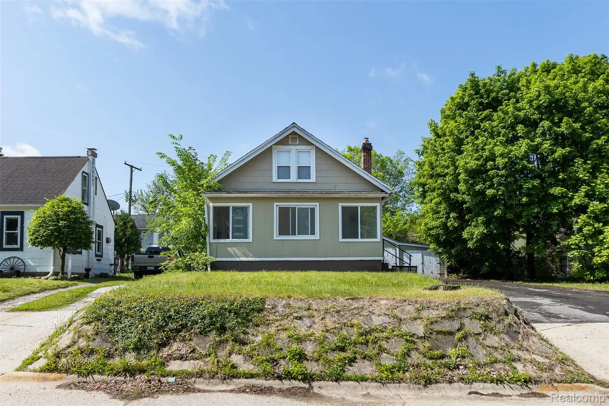 315 Brain Avenue, Belleville, MI 48111 - #1