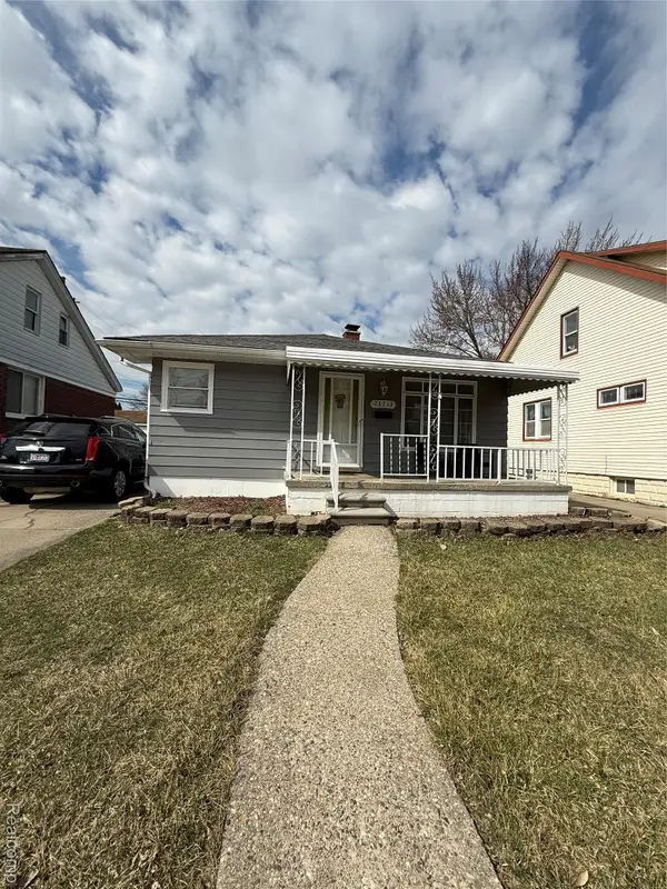 23713 Piper Avenue, Eastpointe, MI 48021