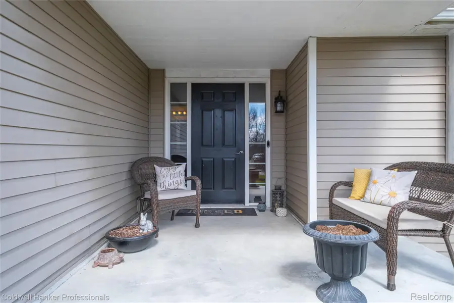 9283 Betsie Drive, Grand Blanc, MI 48439 - #3