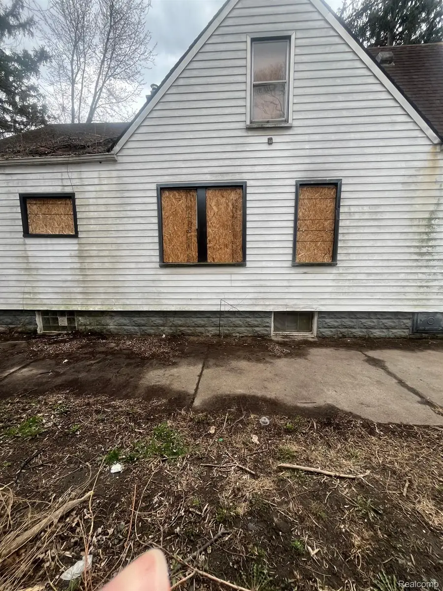 15860 Pierson Street, Detroit, MI 48223 - #2