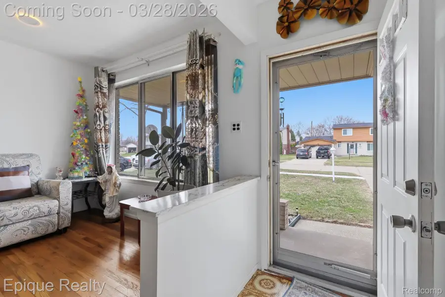 36844 Kyro Court, Sterling Heights, MI 48310 - #3