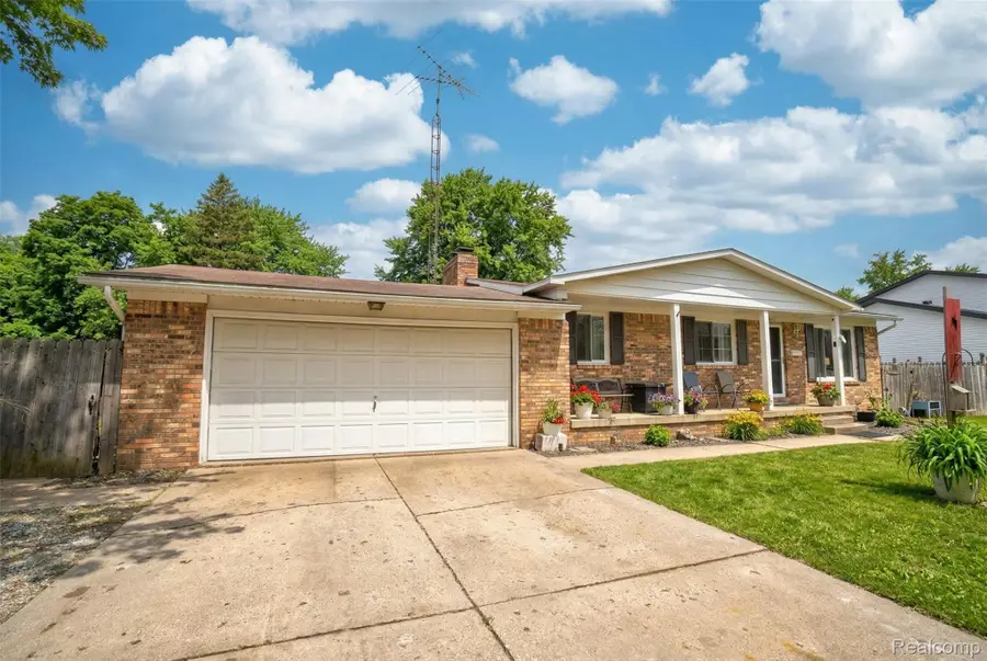 527 Leland Street, Flushing, MI 48433 - #2