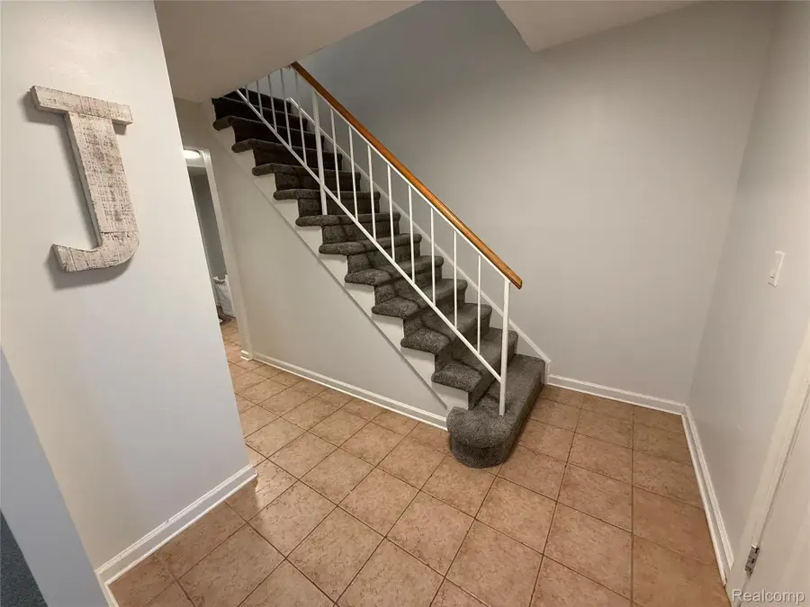 2769 Renshaw Drive, Troy, MI 48085 - #2