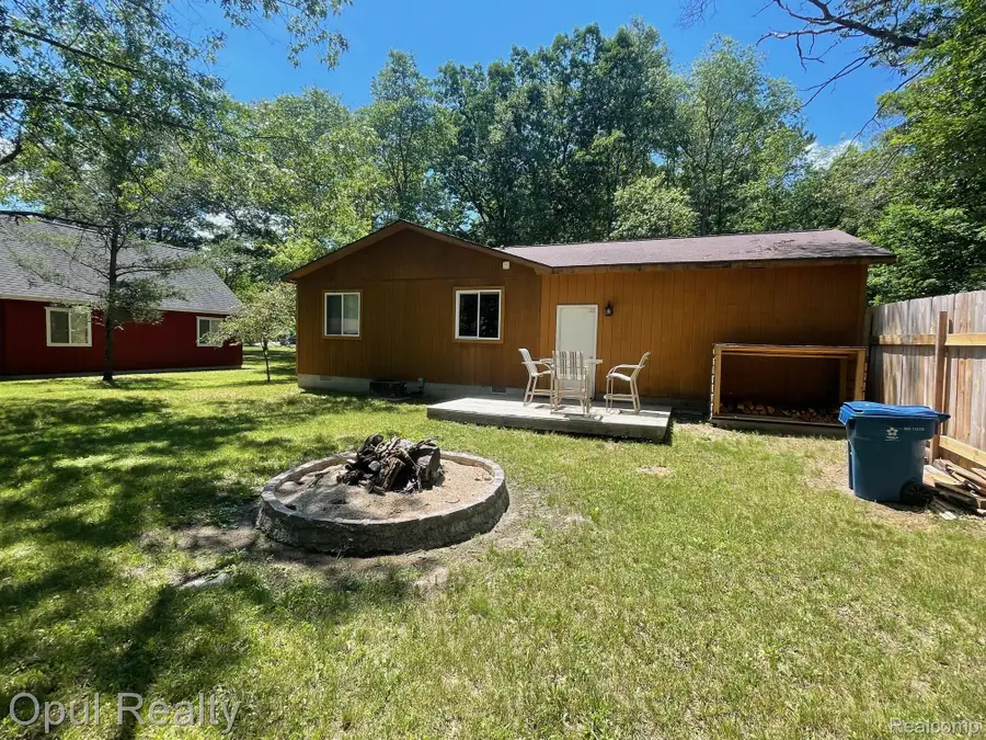 207 Butterfield Lane, Houghton Lake, MI 48629 - #2