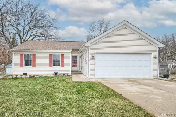 4391 Eagle Lane, Burton, MI 48519