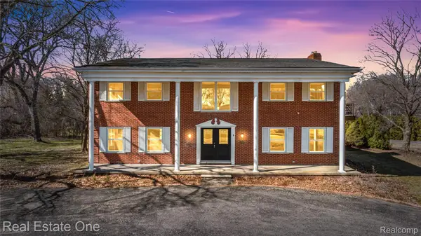 5742 Springwater Lane, WestBloomfield, MI 48322