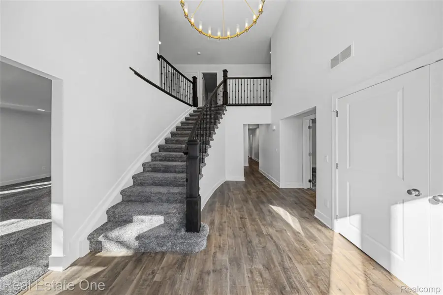 5742 Springwater Lane, West Bloomfield, MI 48322 - #3