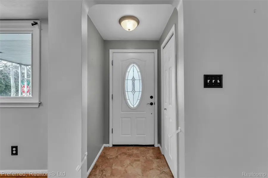 2659 Culver Avenue, Dearborn, MI 48124 - #3