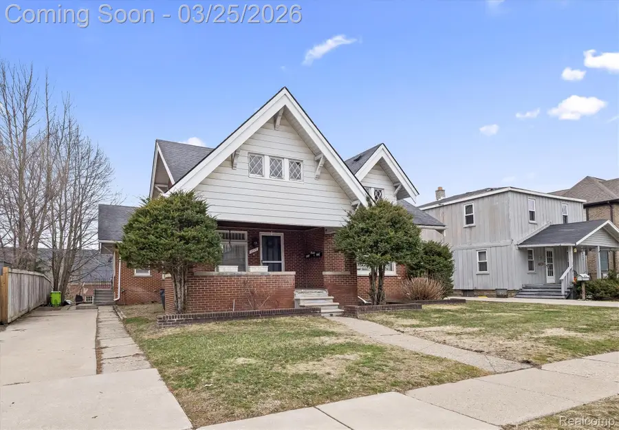 1117 N Oak Street, Rochester, MI 48307 - #2