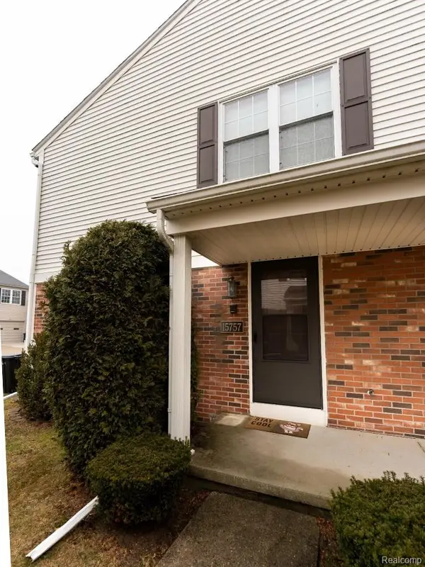 15757 N Franklin Drive, ClintonTownship, MI 48038