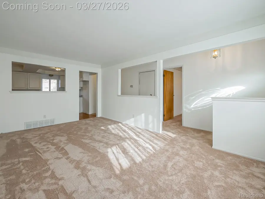 29277 Merrick Avenue, Warren, MI 48092 - #2