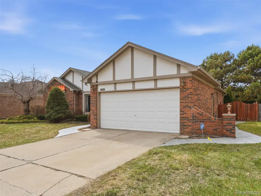 46689 Barbara Drive, Macomb, MI 48044 - #2