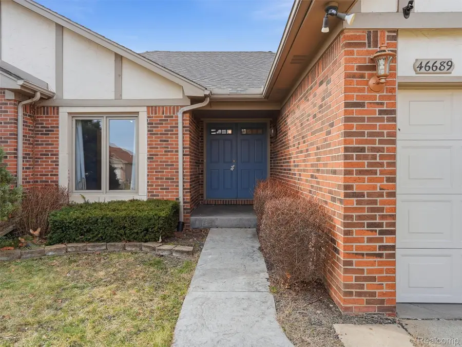 46689 Barbara Drive, Macomb, MI 48044 - #3