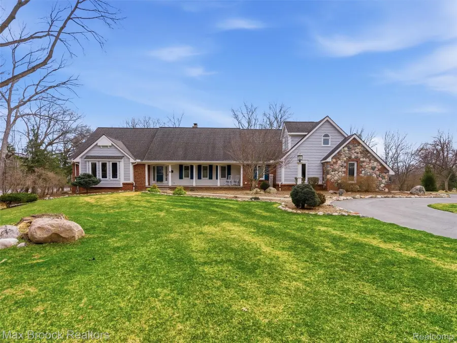 4009 Dabish Drive, Orion, MI 48362 - #2