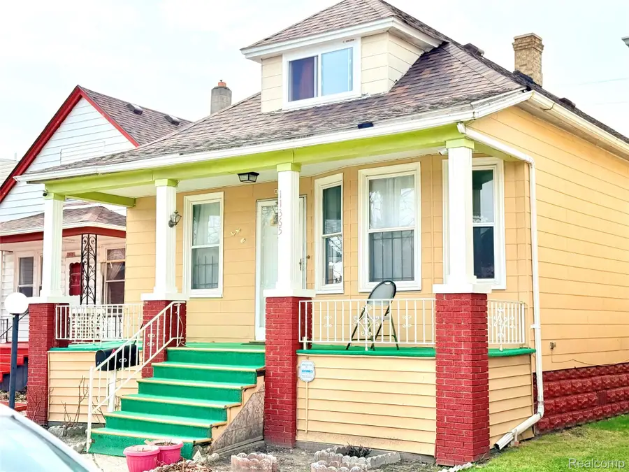 11365 Klinger Street, Hamtramck, MI 48212 - #2