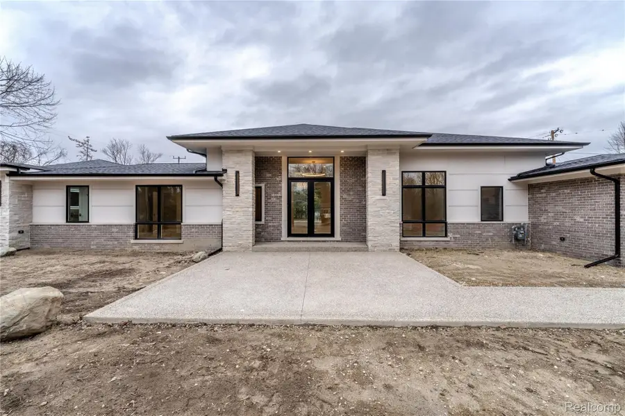 7400 Melody Lane, Bloomfield, MI 48301 - #2