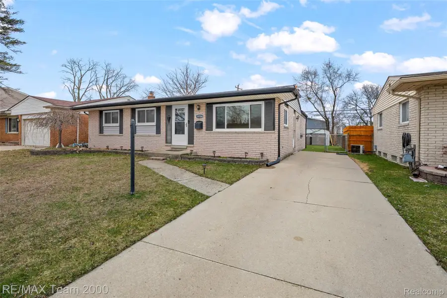 39784 Hillary Drive, Canton, MI 48187 - #2