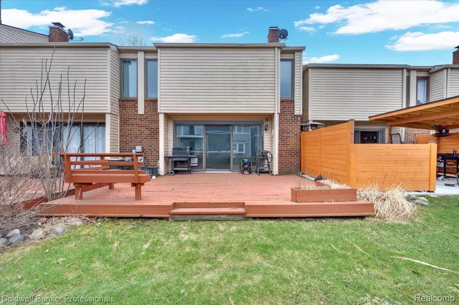 2148 Village West Drive S, Lapeer, MI 48446 - #2